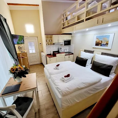 Marcel Apartahotel 3*
