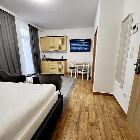 Marcel Apartahotel
